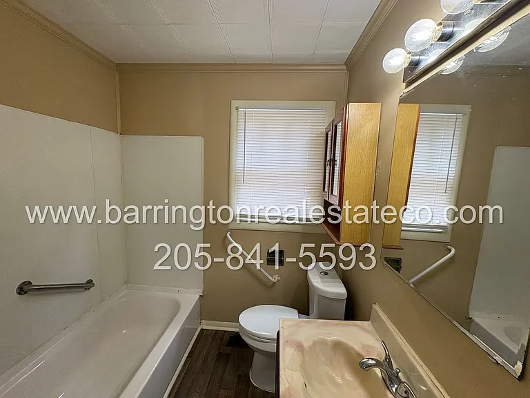 924 Dartmouth Ct — Photo 4