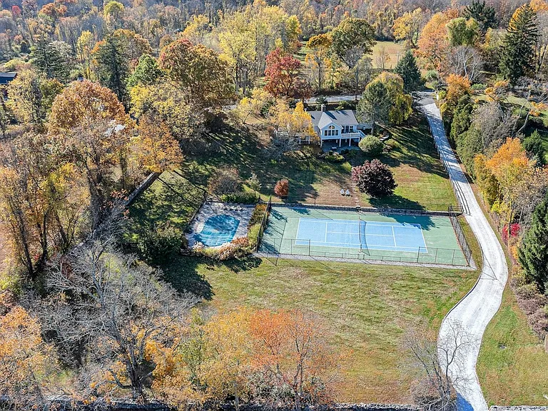 90 Cushman Rd — Photo 32