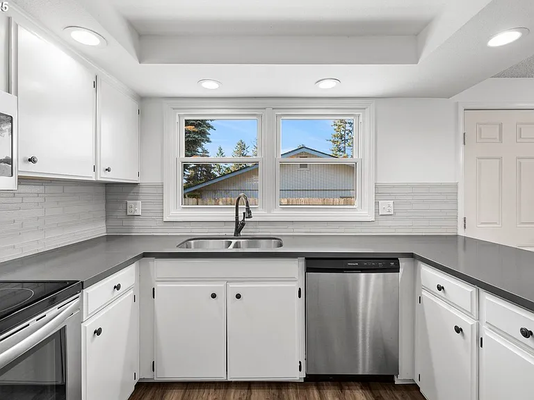 14103 SE McGillivray Blvd — Photo 12