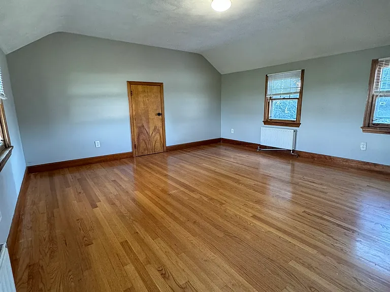 174 Russell St — Photo 15