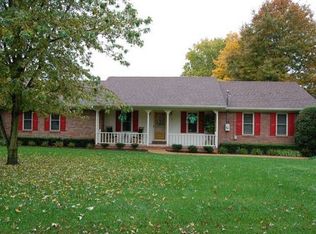 140 Gayle Ave, Gallatin, TN 37066