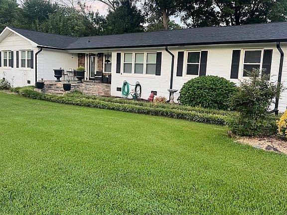 2nd image of 2524 Griffith Rd