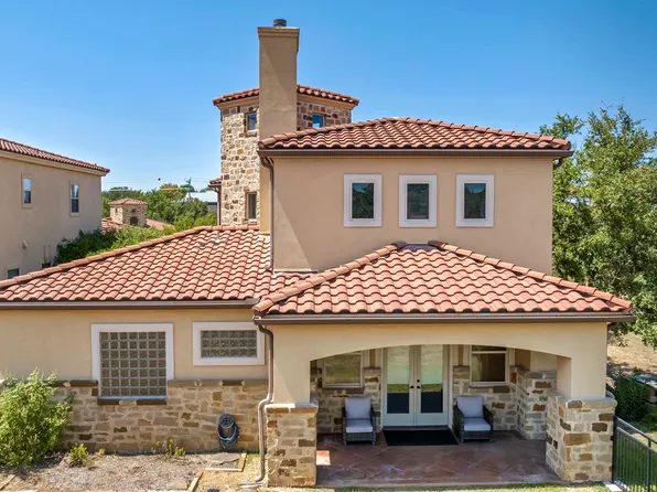 101 Maravilla Way, Horseshoe Bay, TX 78657