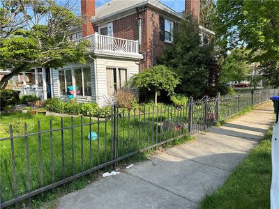 558 Pleasant Valley Pkwy, Providence, RI, 02908