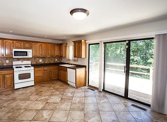 5th image of 12509 Woodstream Dr