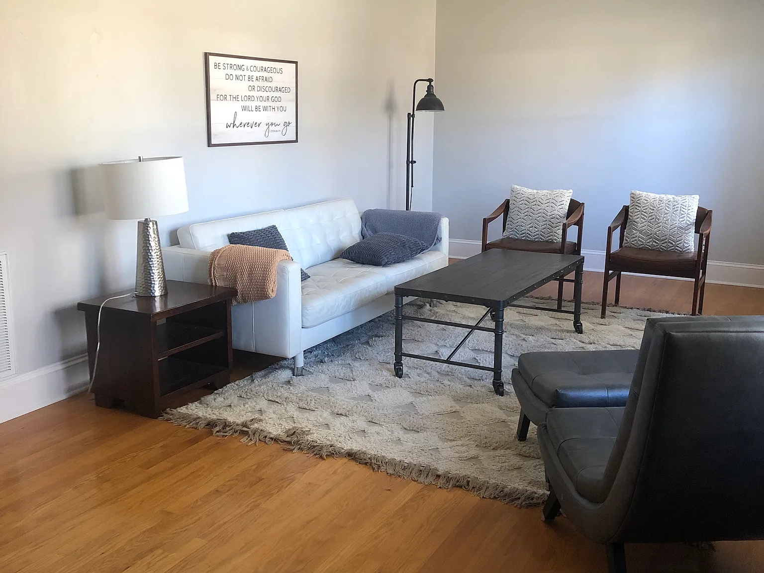 3 bed, 1650 sqft, $1,850 — Photo 2
