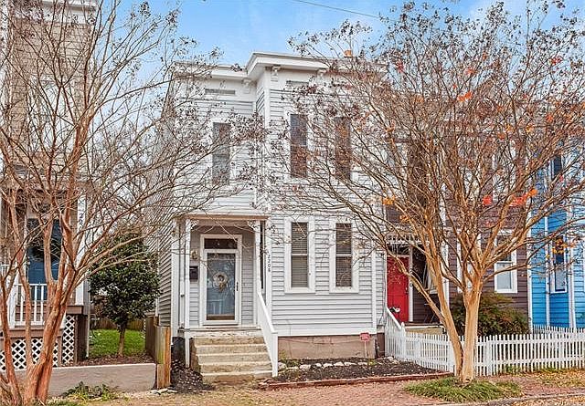 1st image of 2208 M St
