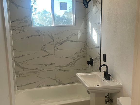 4th image of 3114 Saturn St #1