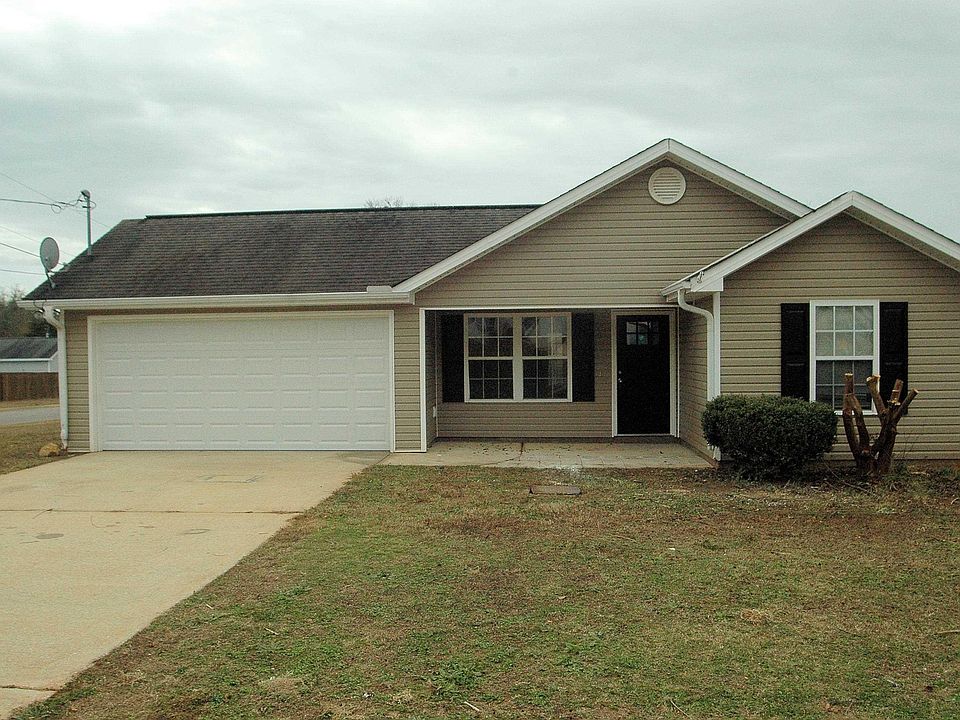 1st image of 18463 Thoroughbred Dr