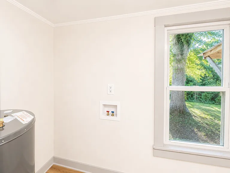 113 Depot St — Photo 12