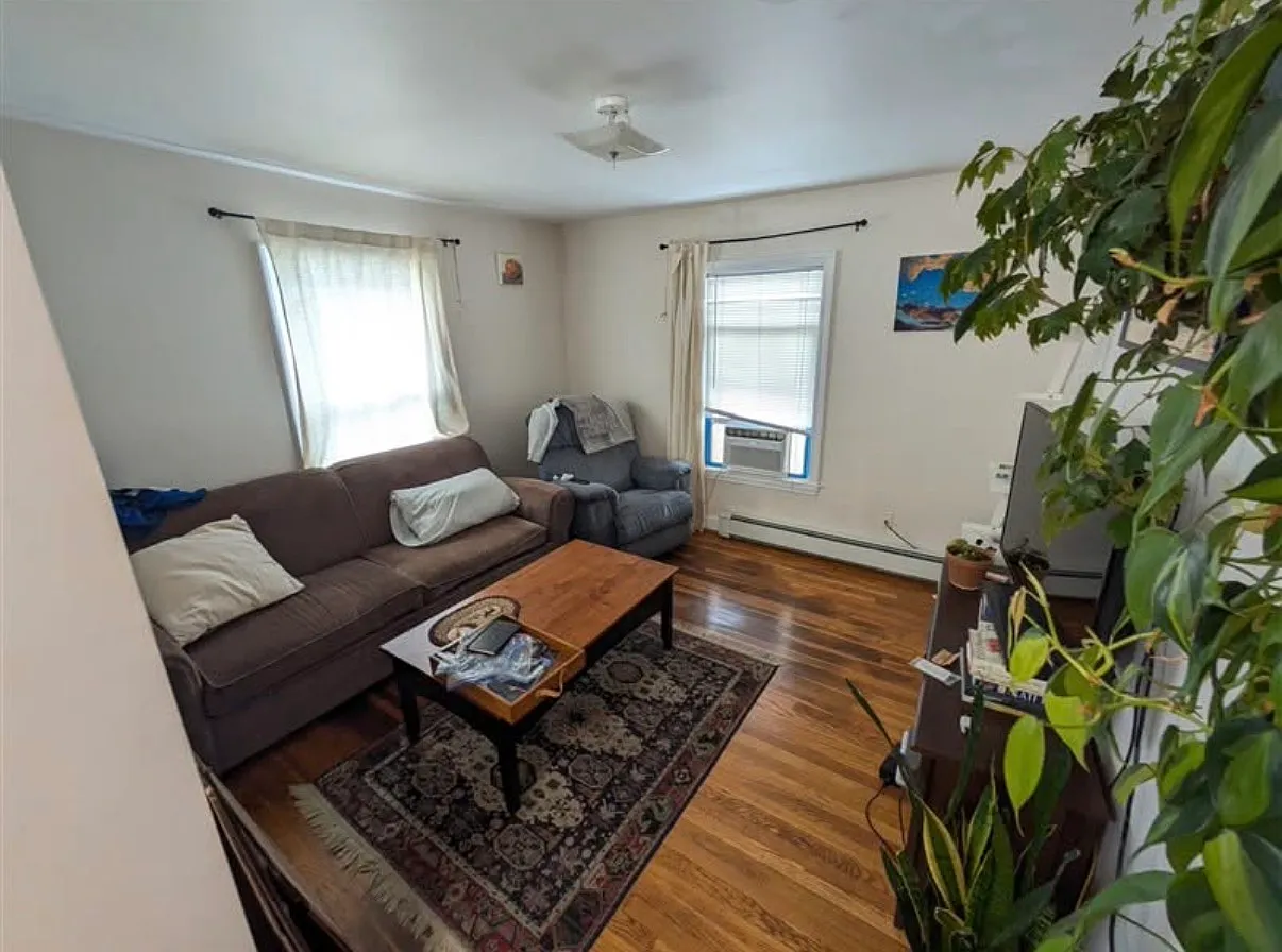 2 bed, $2,375 — Photo 1