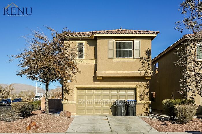 1st image of 3752 E Carisbrook Dr