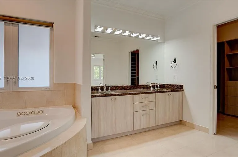 500 SW 51st Ct #1 — Photo 39