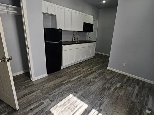 427-429 W. Queen Lane, 427-429 W Queen Ln #427-2, Philadelphia, PA 19144