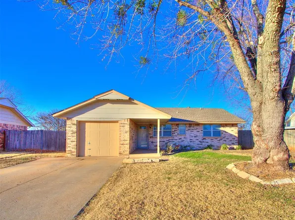 1621 NE 6th Ter, Moore, OK 73160