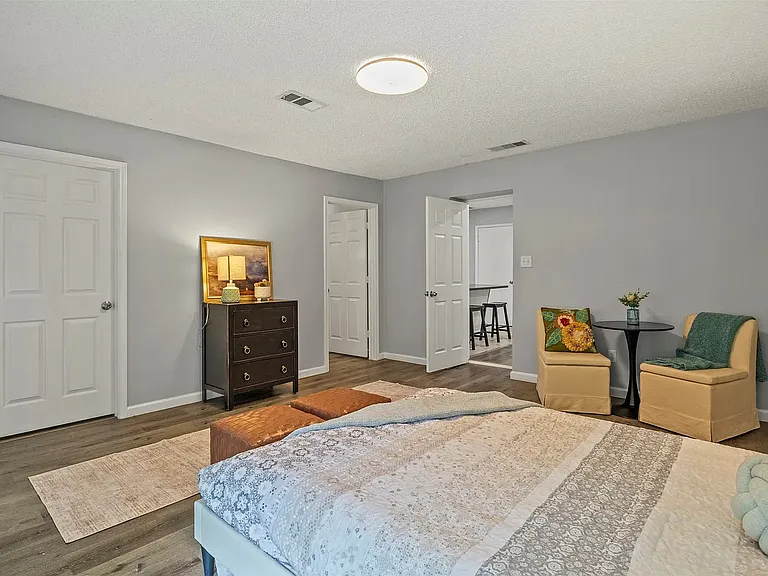 706 Henslee Dr — Photo 13