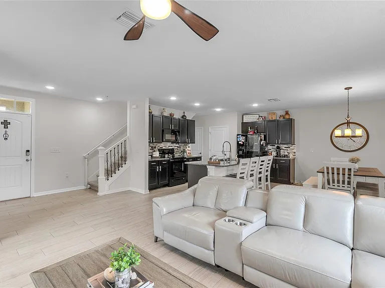 5223 San Palermo Dr — Photo 3