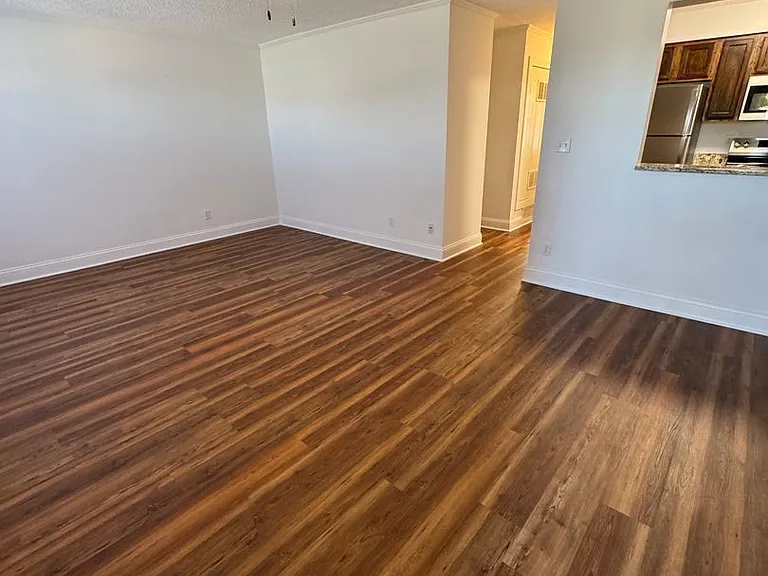 621 Gateway Ct — Photo 10