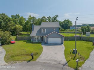 317 Rack Ln, Hubert, NC 28539