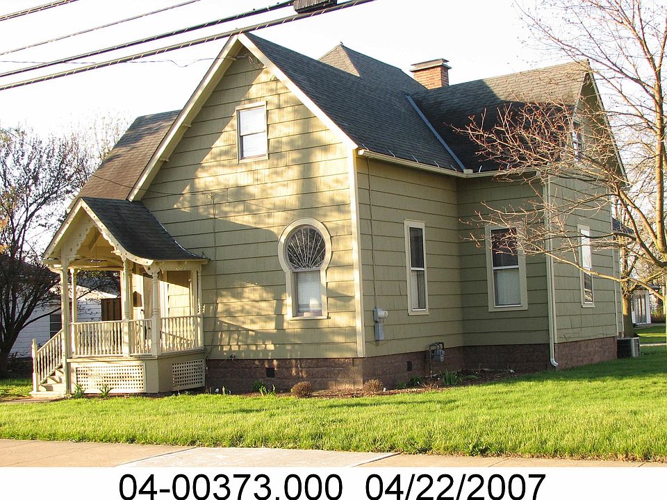 1st image of 377 W Main St