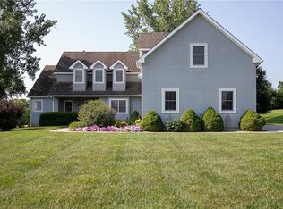 17891 Highview St, Tonganoxie, KS 66086