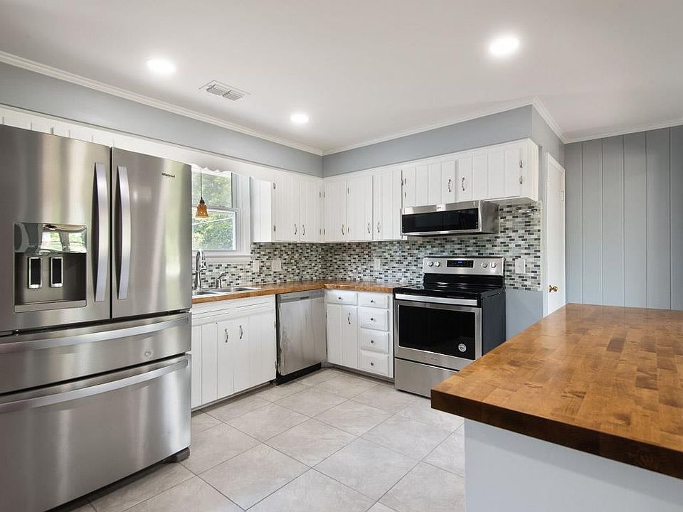 1st image of 109 McBratney Dr