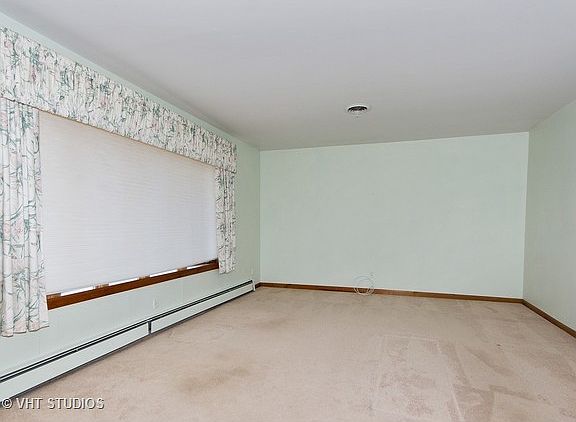 2nd image of 822 Rooney Dr