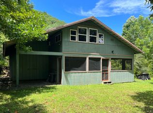 840 Bluff Rd, Marble, NC 28905