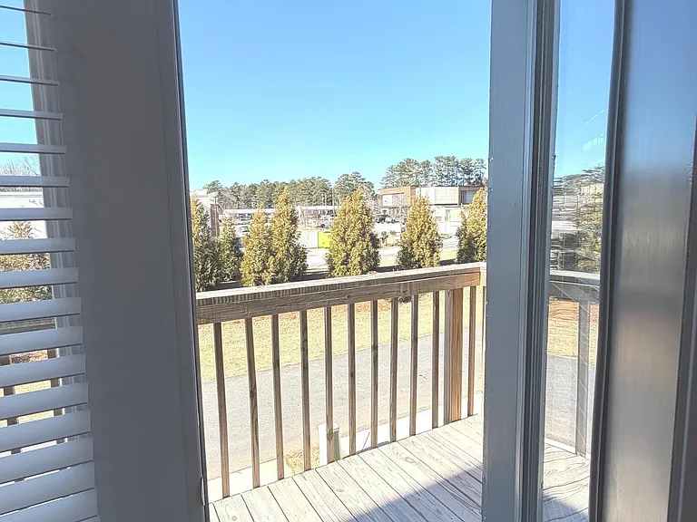 205 Wallace St — Photo 21