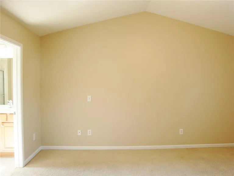 13032 Thames Dr — Photo 8