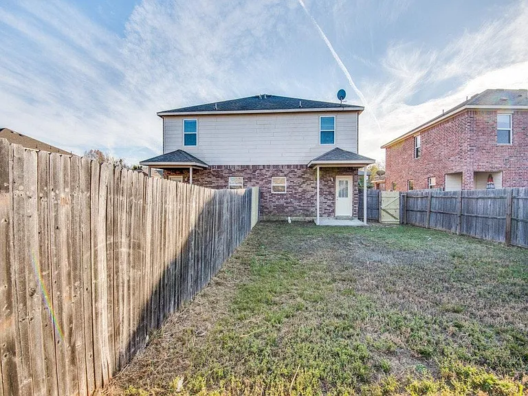828 Parkplace Rdg — Photo 11