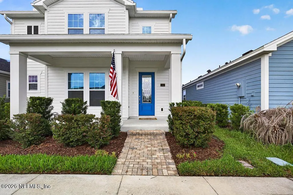 4 bed, 3.0 bath, 2247 sqft, $3,200 — Photo 2