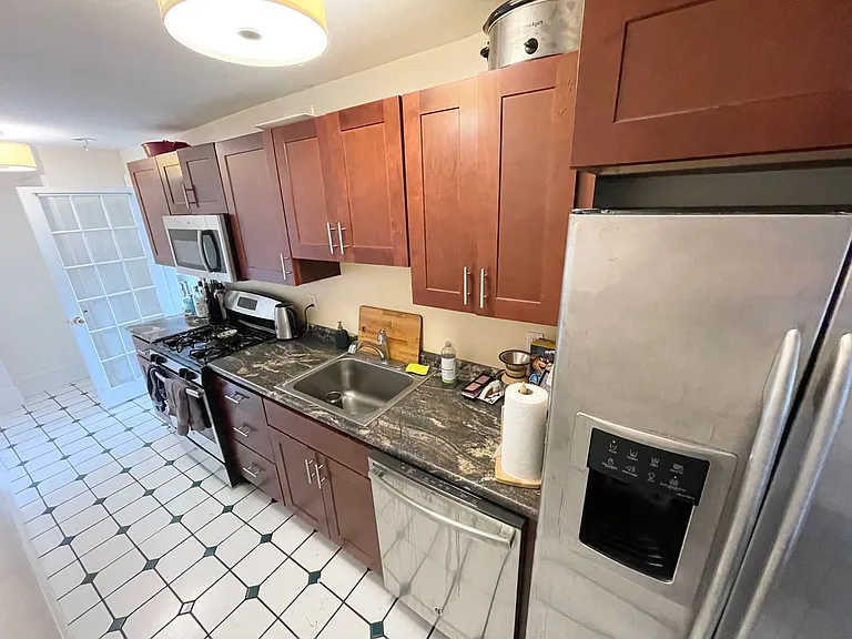 25 Granite Street — Photo 5