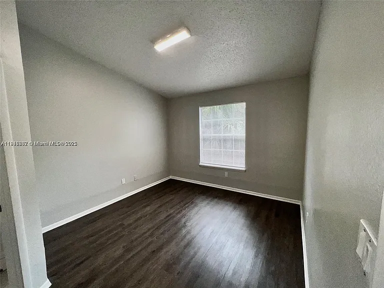 1948 Lake Atriums Cir #124 — Photo 7