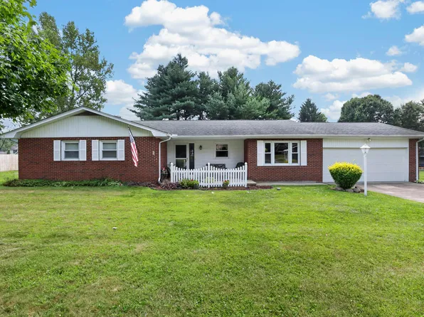 743 Carpico Dr NE, Lancaster, OH 43130