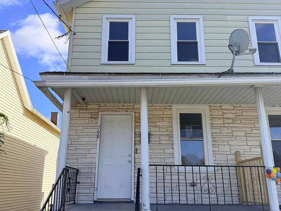 168 Summit St