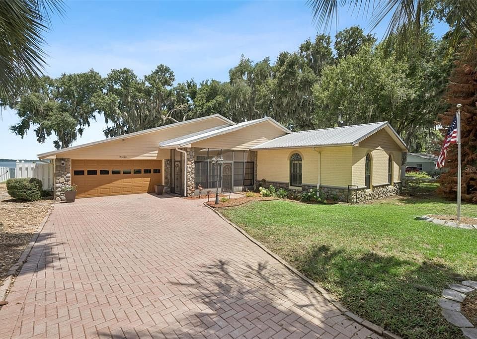 1st image of 35040 SHADY OAKS LANE