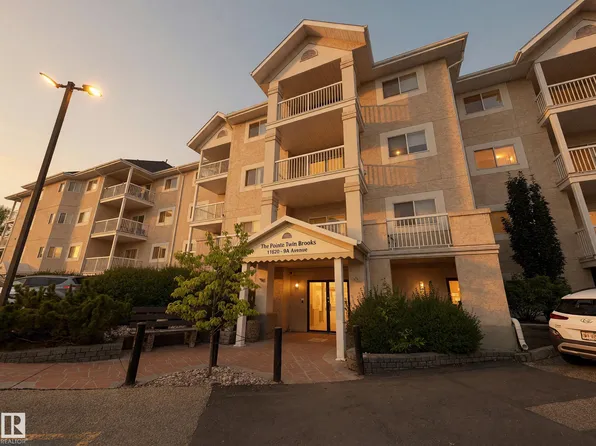 11620 9a Ave NW #115, Edmonton, AB T6J 7B4