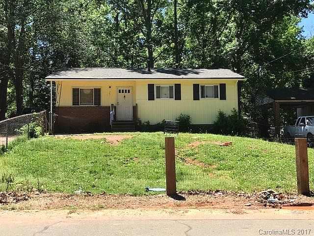 2nd image of 301 Glenrock Dr