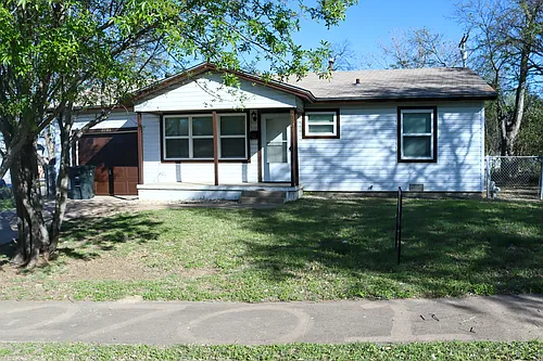 2701 Hillside Dr Photo 1