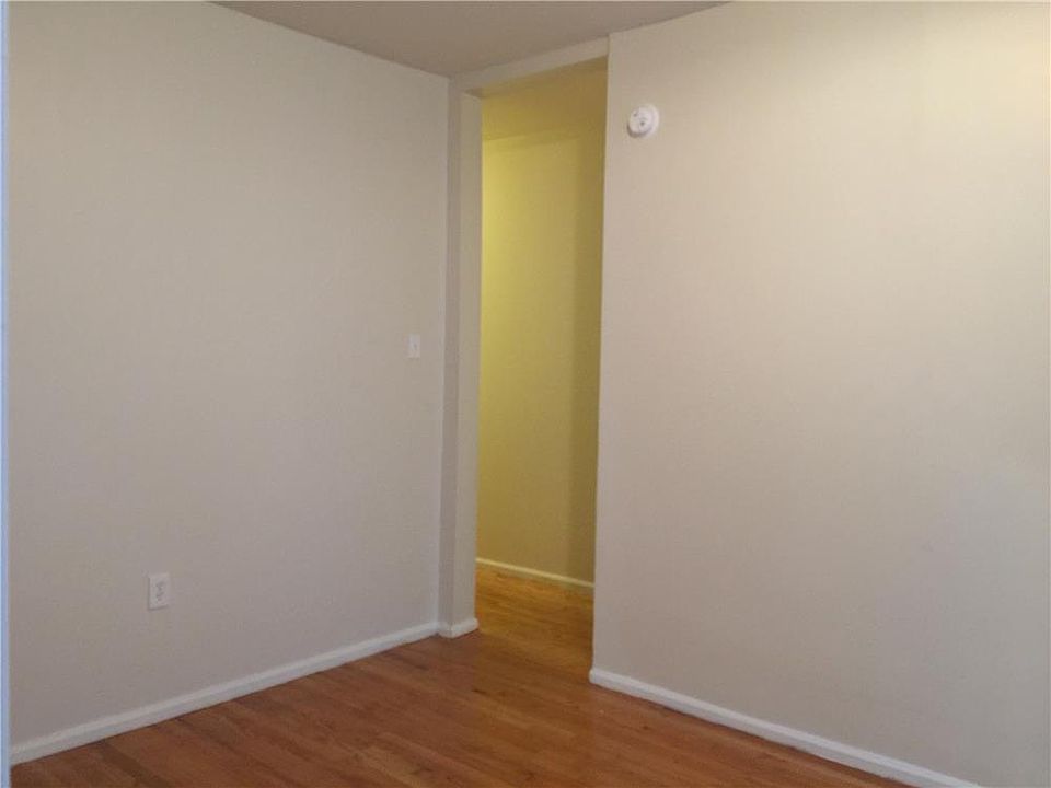 1st image of 132 Sherman Ave APT 4