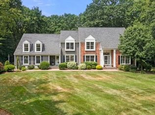 7 S Barn Rd, Hopkinton, MA 01748