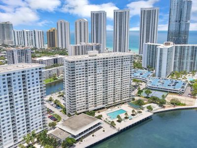 300 Bayview Drive #1703, Sunny Isles Beach, FL, 33160
