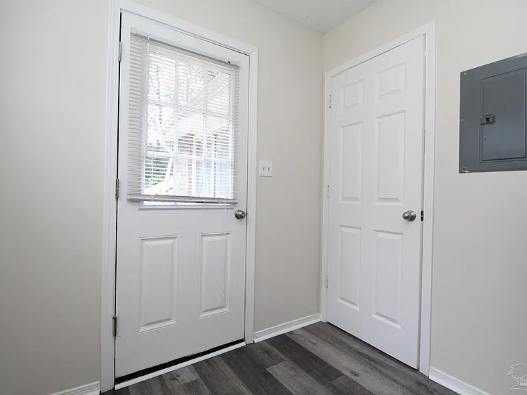 8126 Crystal Wells Pl — Photo 18