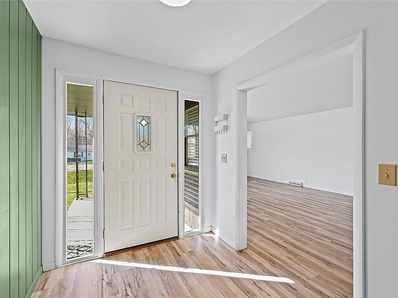 5th image of 211 Boiling Springs Rd