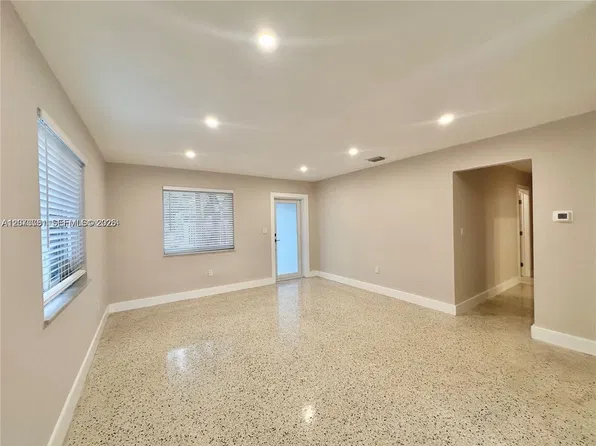 10302 NW 35th Ct, Miami, FL 33147