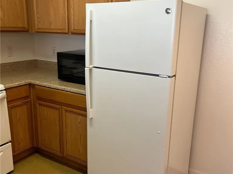 2101 Hussium Hills St #206 — Photo 4