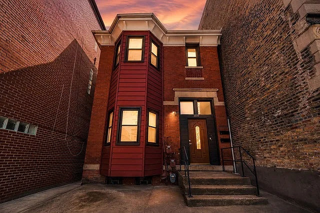 2223 W Taylor St #2 — Photo 1