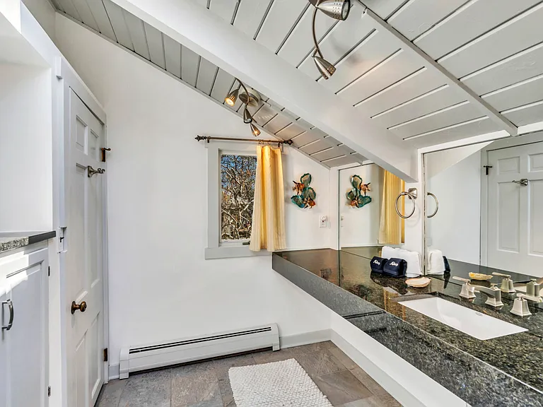 112 Navy Rd — Photo 19