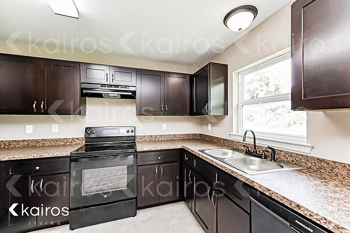 14584 SW 75th Cir — Photo 5
